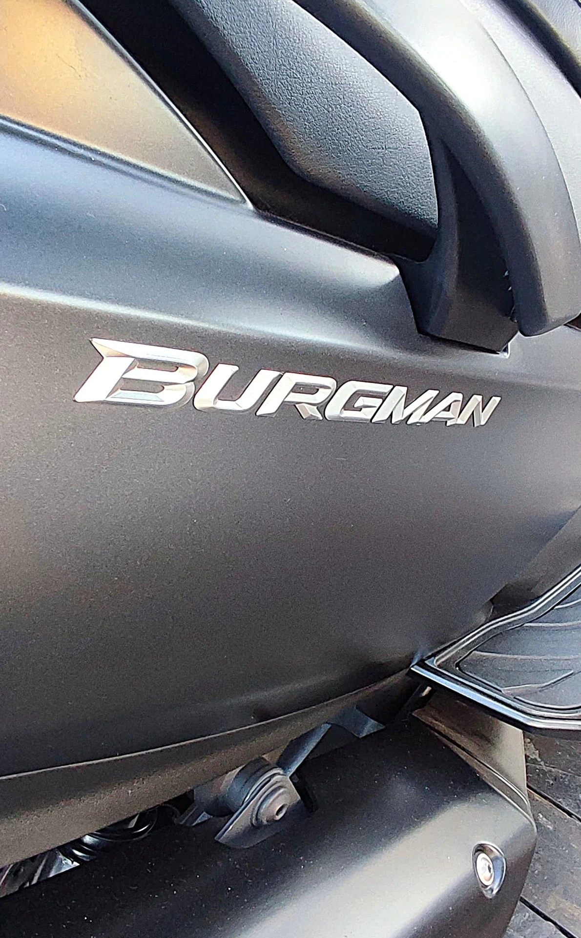 SUZUKI BURGMAN 650 EXECUTIVE