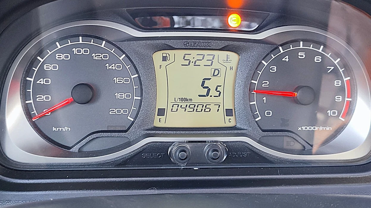 SUZUKI BURGMAN 650 EXECUTIVE