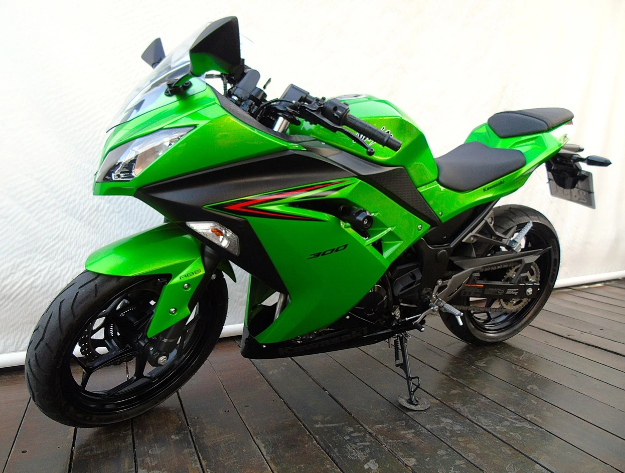 KAWASAKI NINJA 300