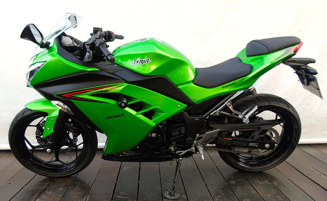 KAWASAKI NINJA 300