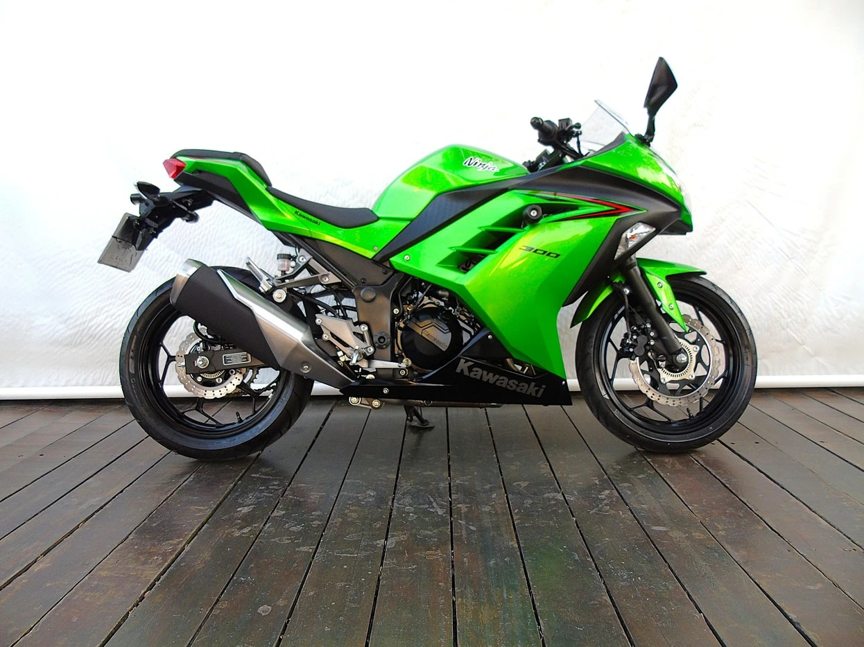 KAWASAKI NINJA 300