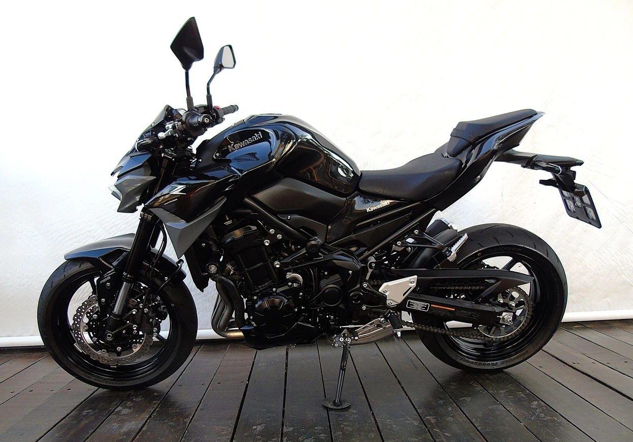 KAWASAKI Z900