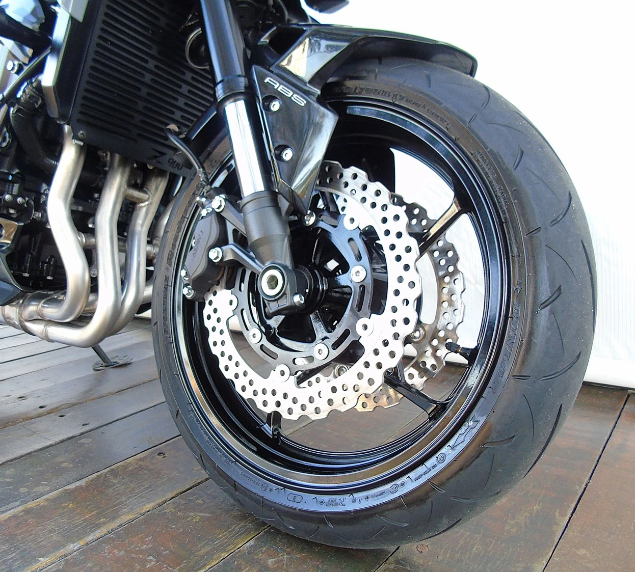 KAWASAKI Z900