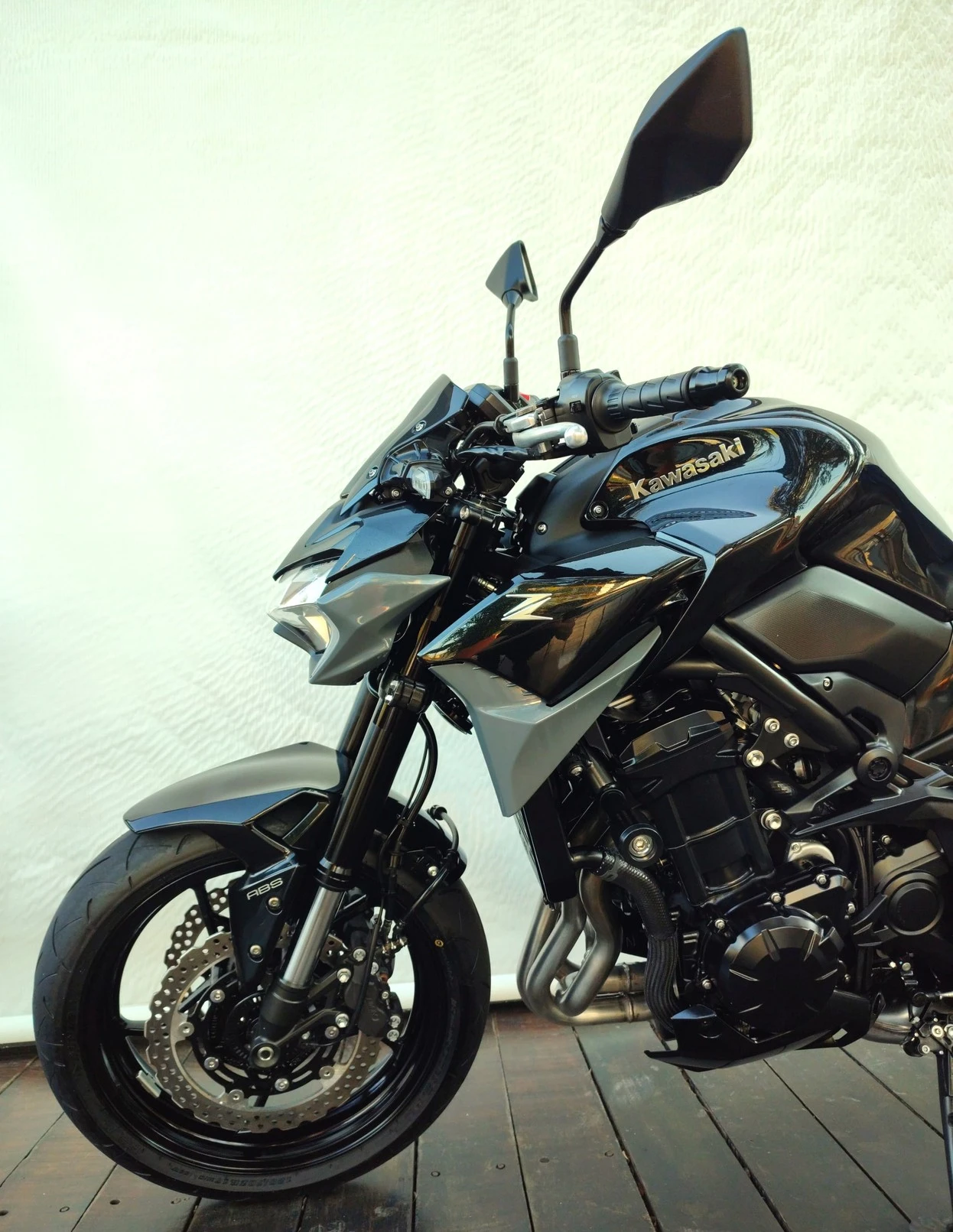 KAWASAKI Z900