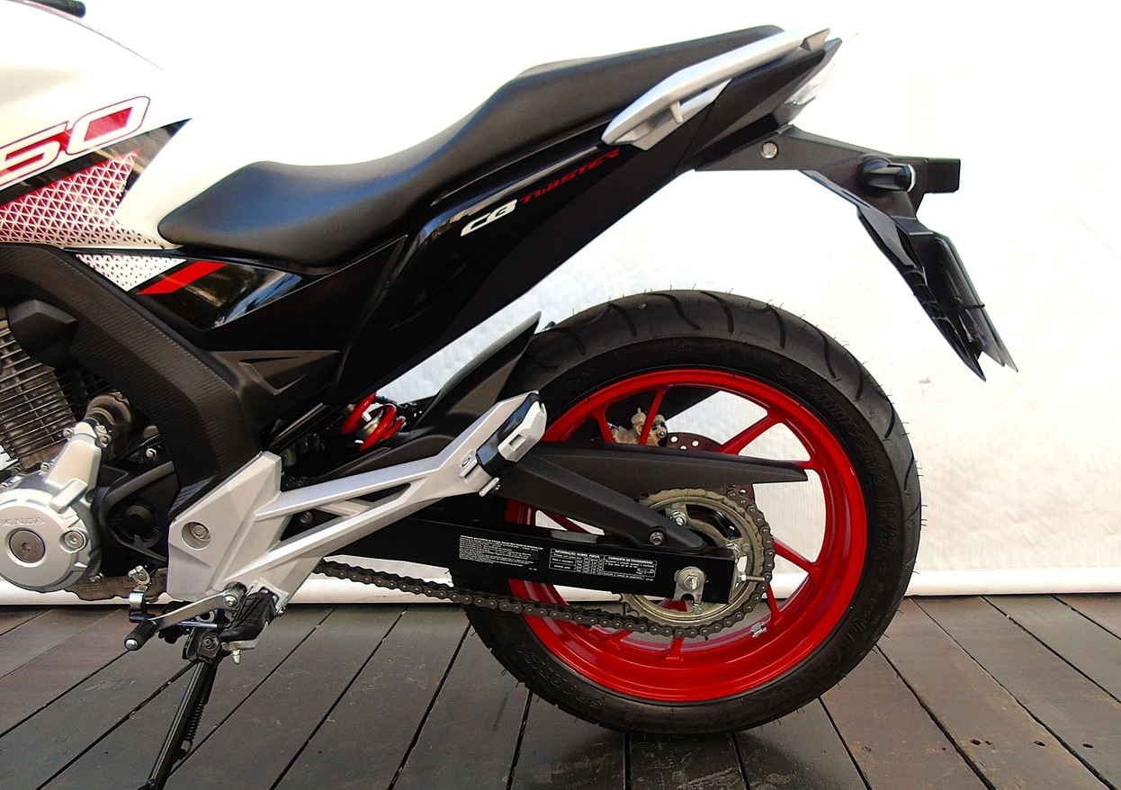 HONDA CB 250F TWISTER CBS