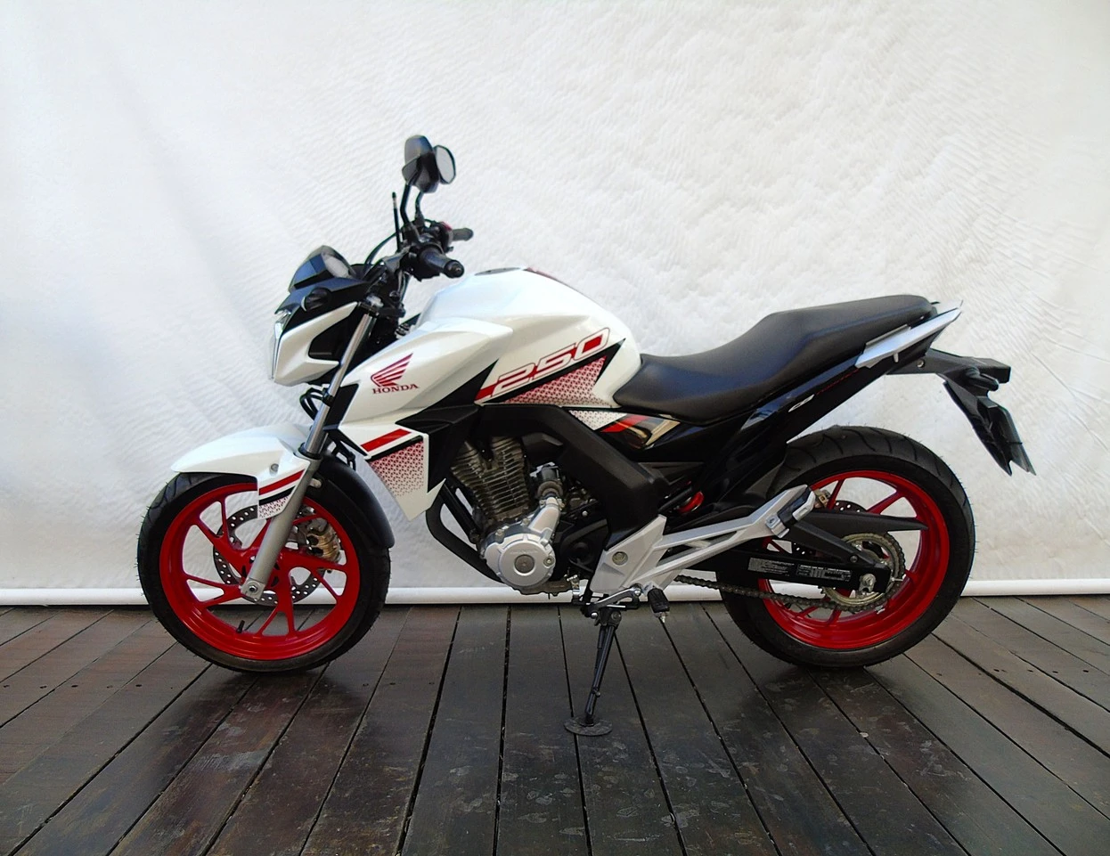 HONDA CB 250F TWISTER CBS