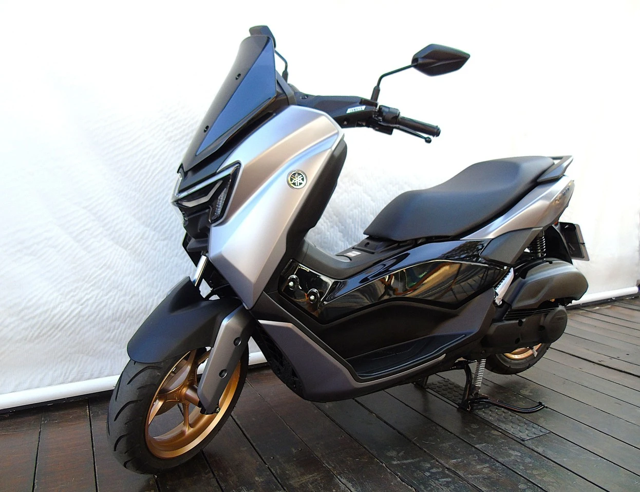 YAMAHA NMAX CONNECTED 160 ABS