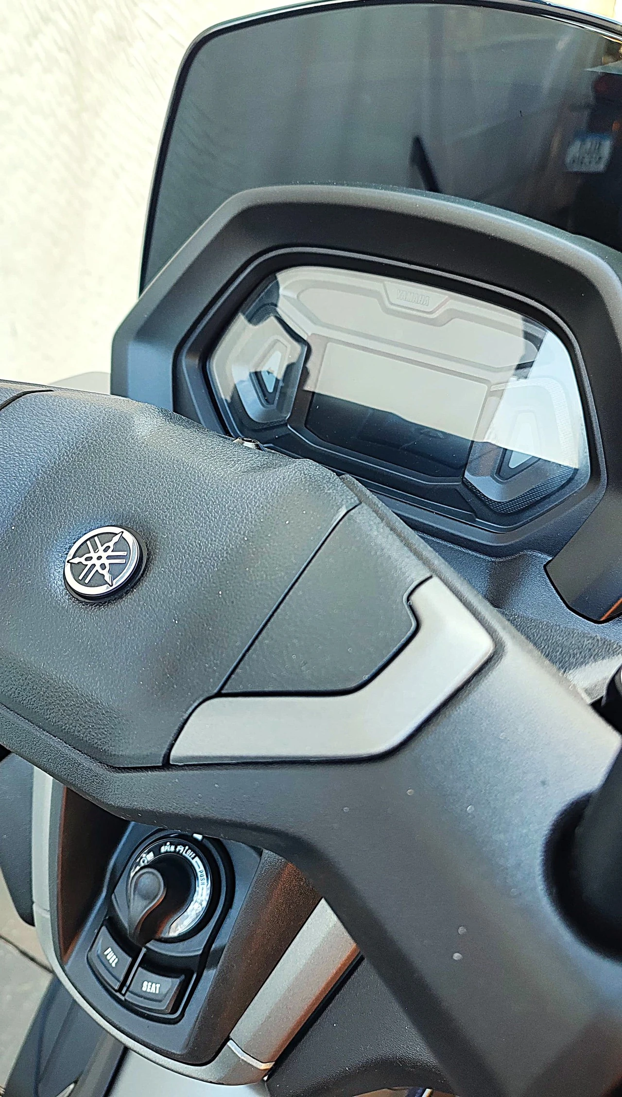 YAMAHA NMAX CONNECTED 160 ABS