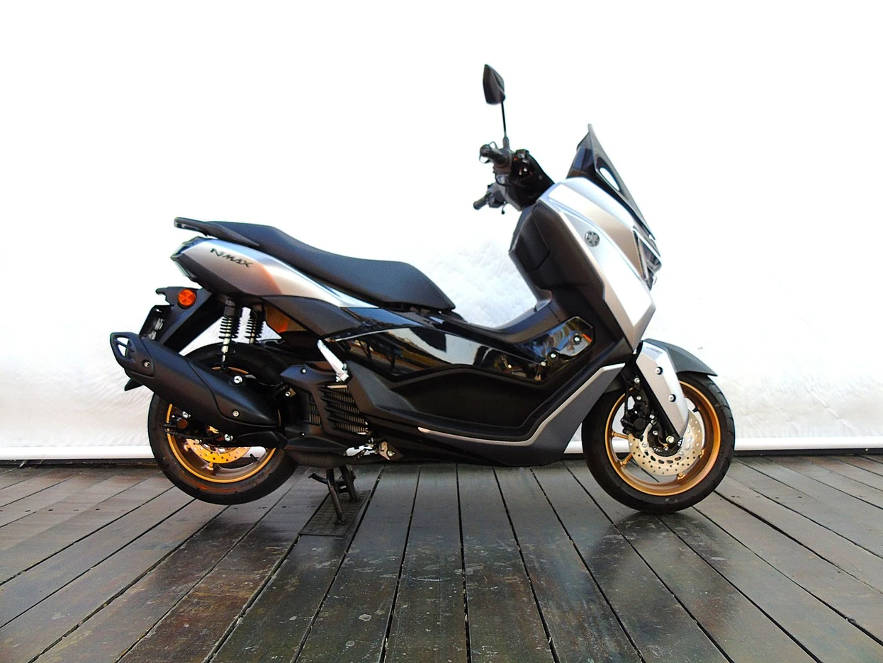 YAMAHA NMAX CONNECTED 160 ABS