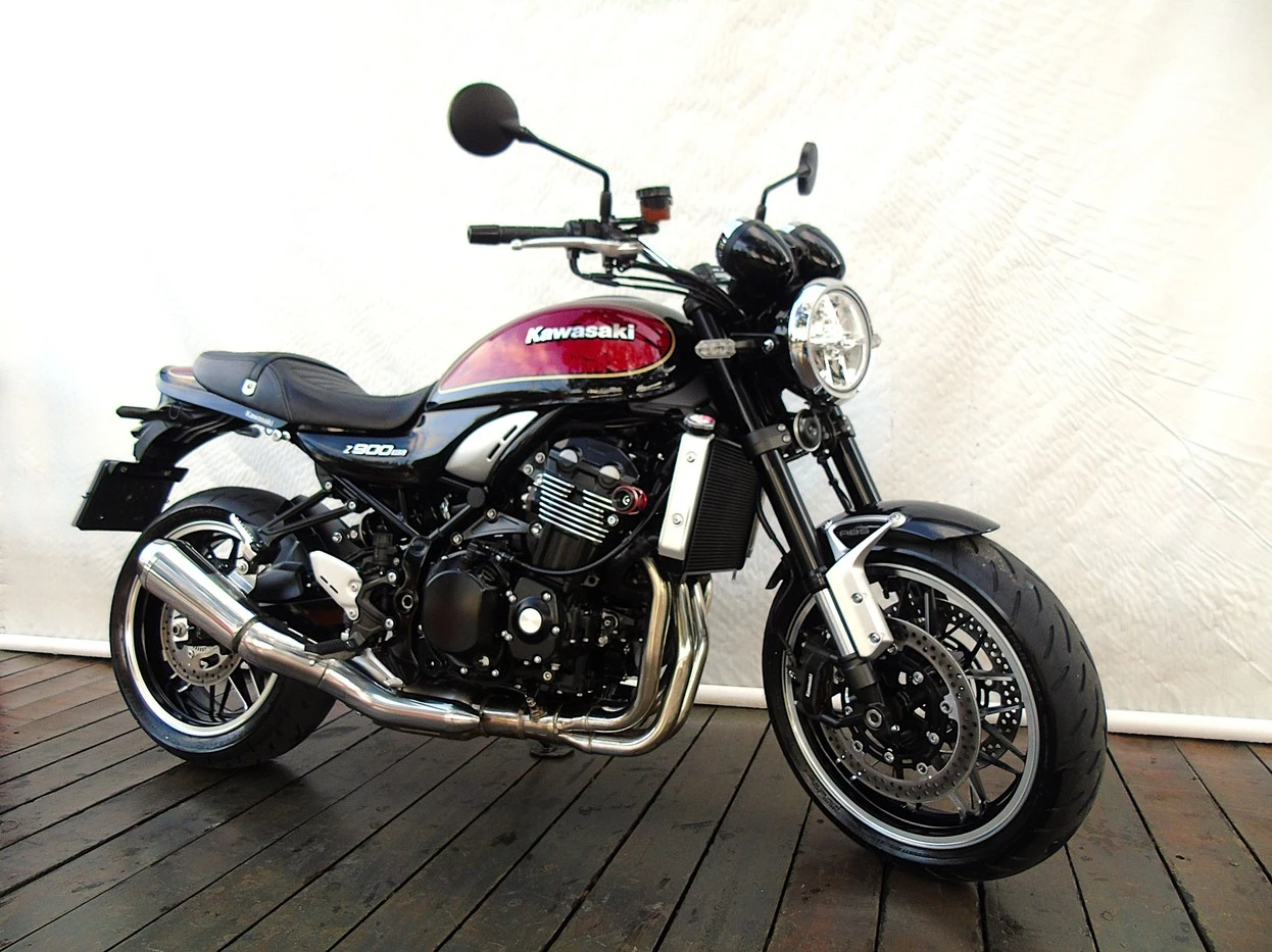 KAWASAKI Z900RS
