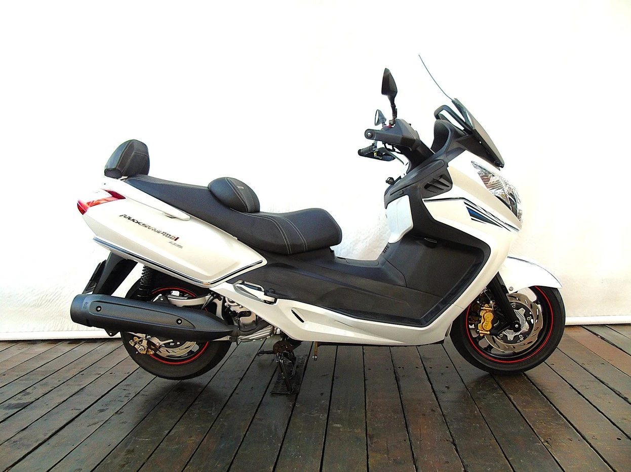 DAFRA MAXSYM 400i