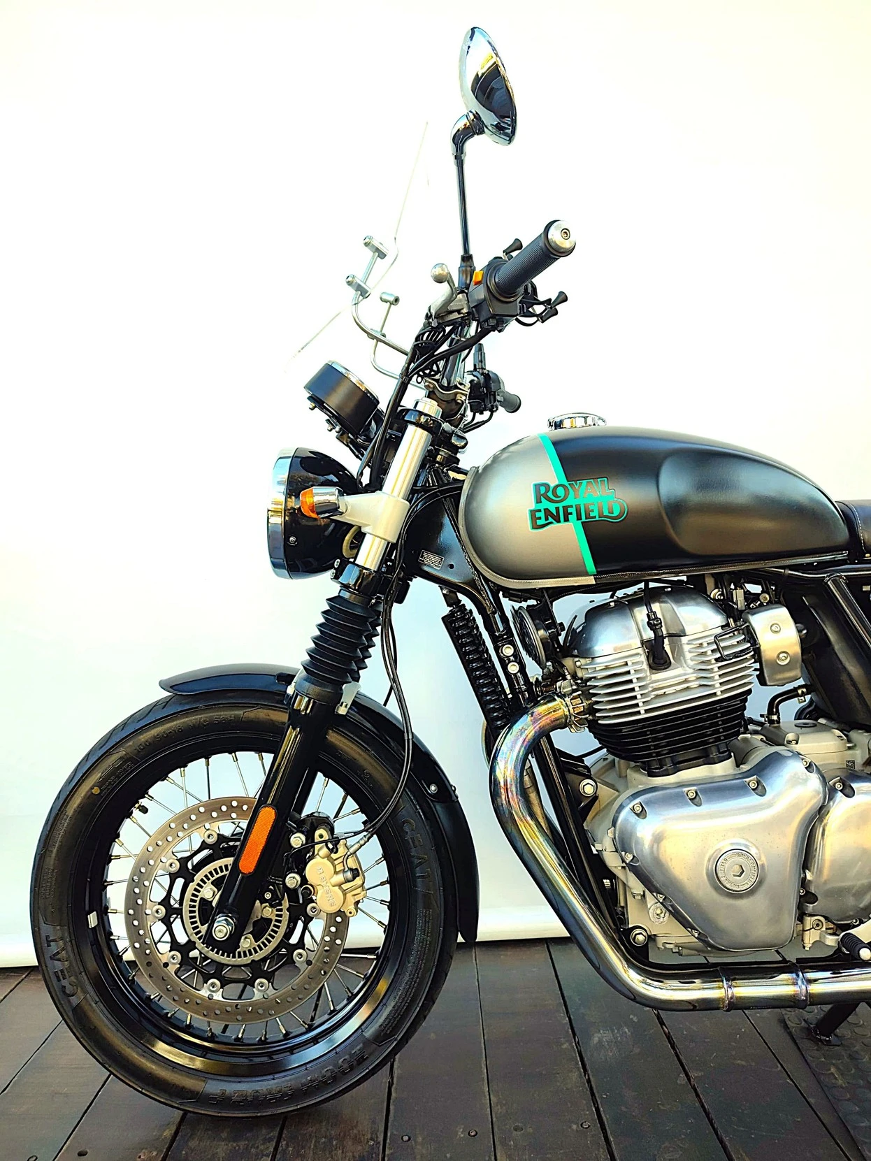 ROYAL ENFIELD INTERCEPTOR 