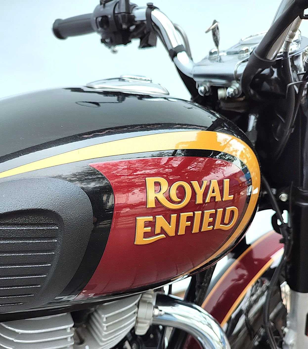 ROYAL ENFIELD CLASSIC 500