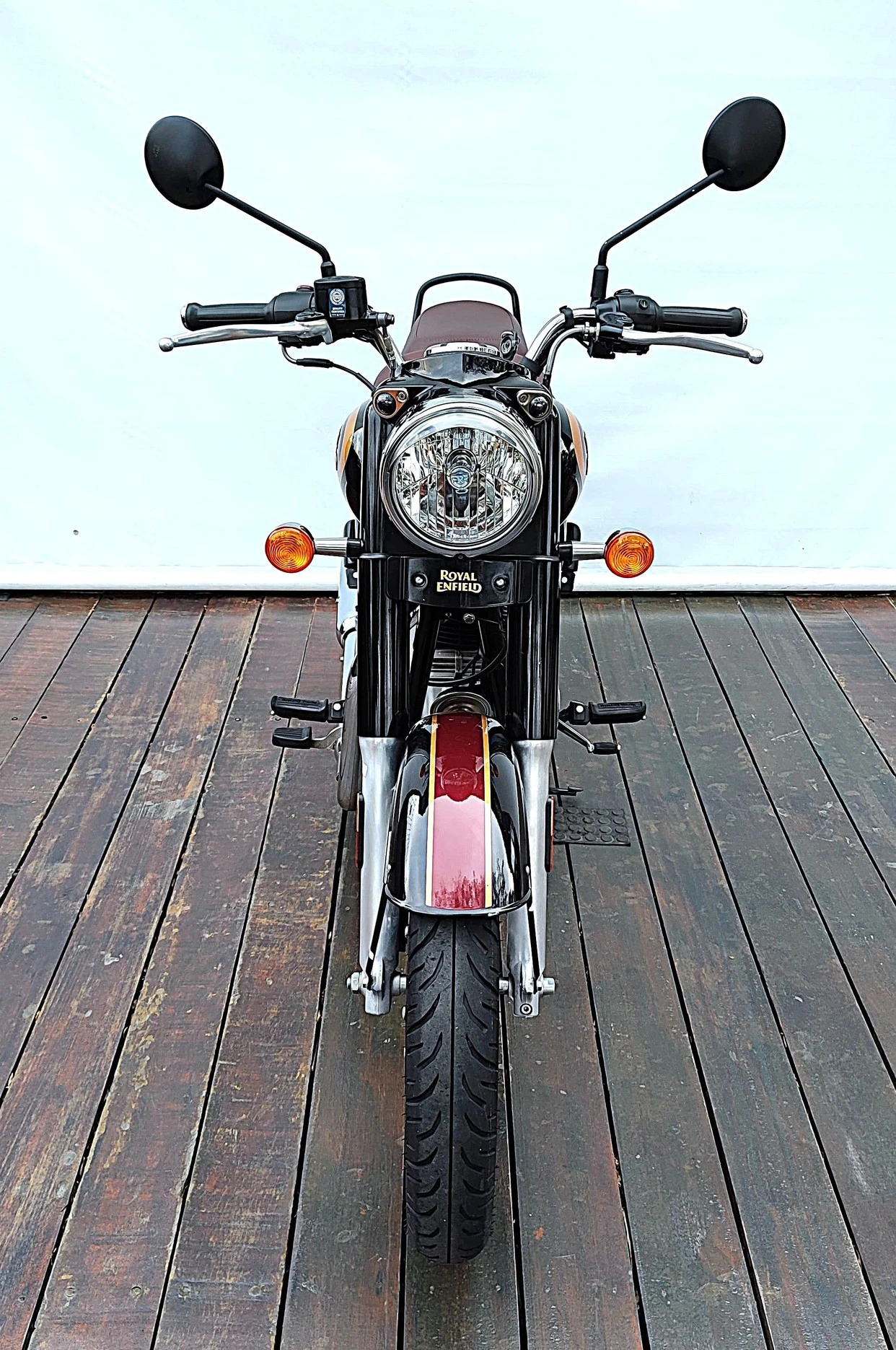 ROYAL ENFIELD CLASSIC 500