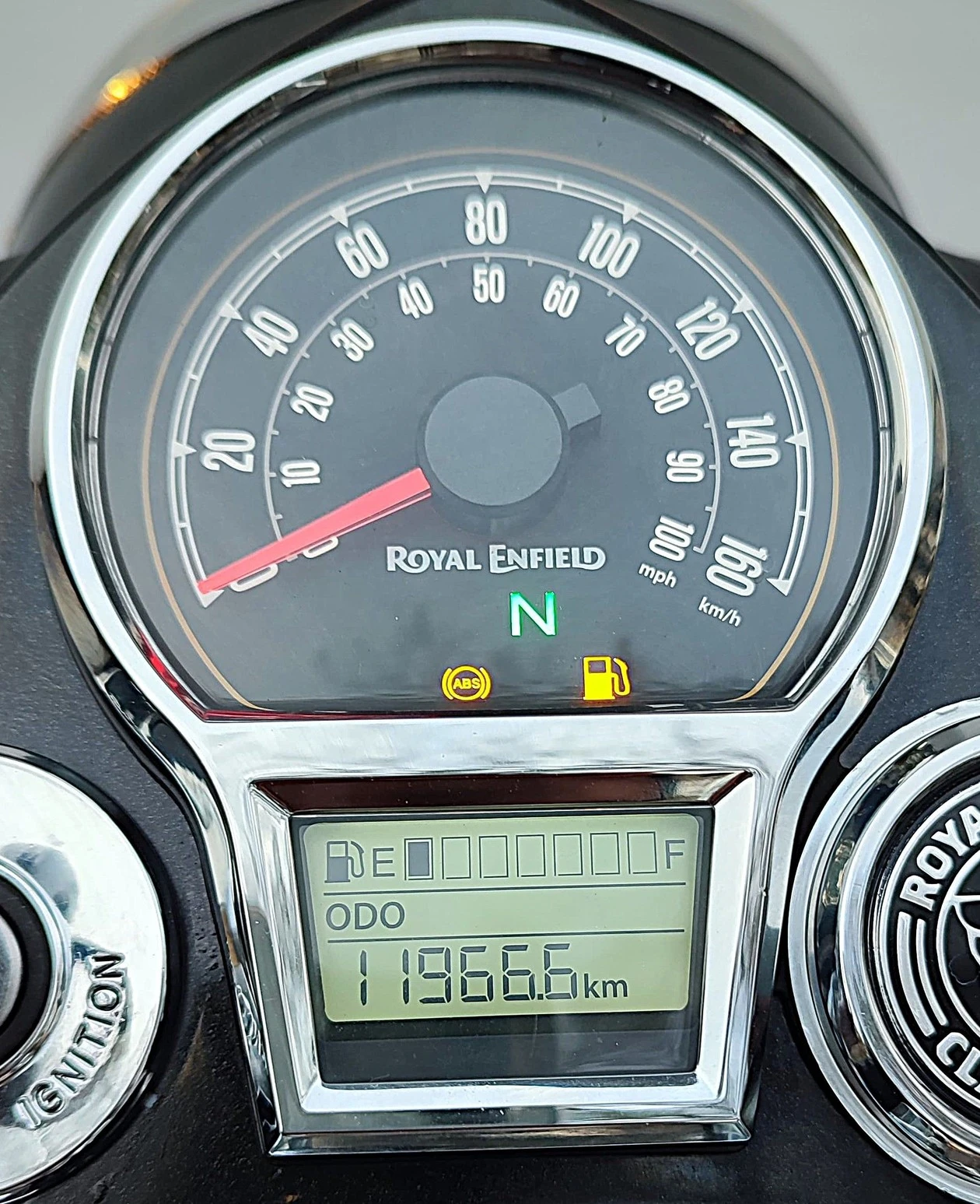 ROYAL ENFIELD CLASSIC 500