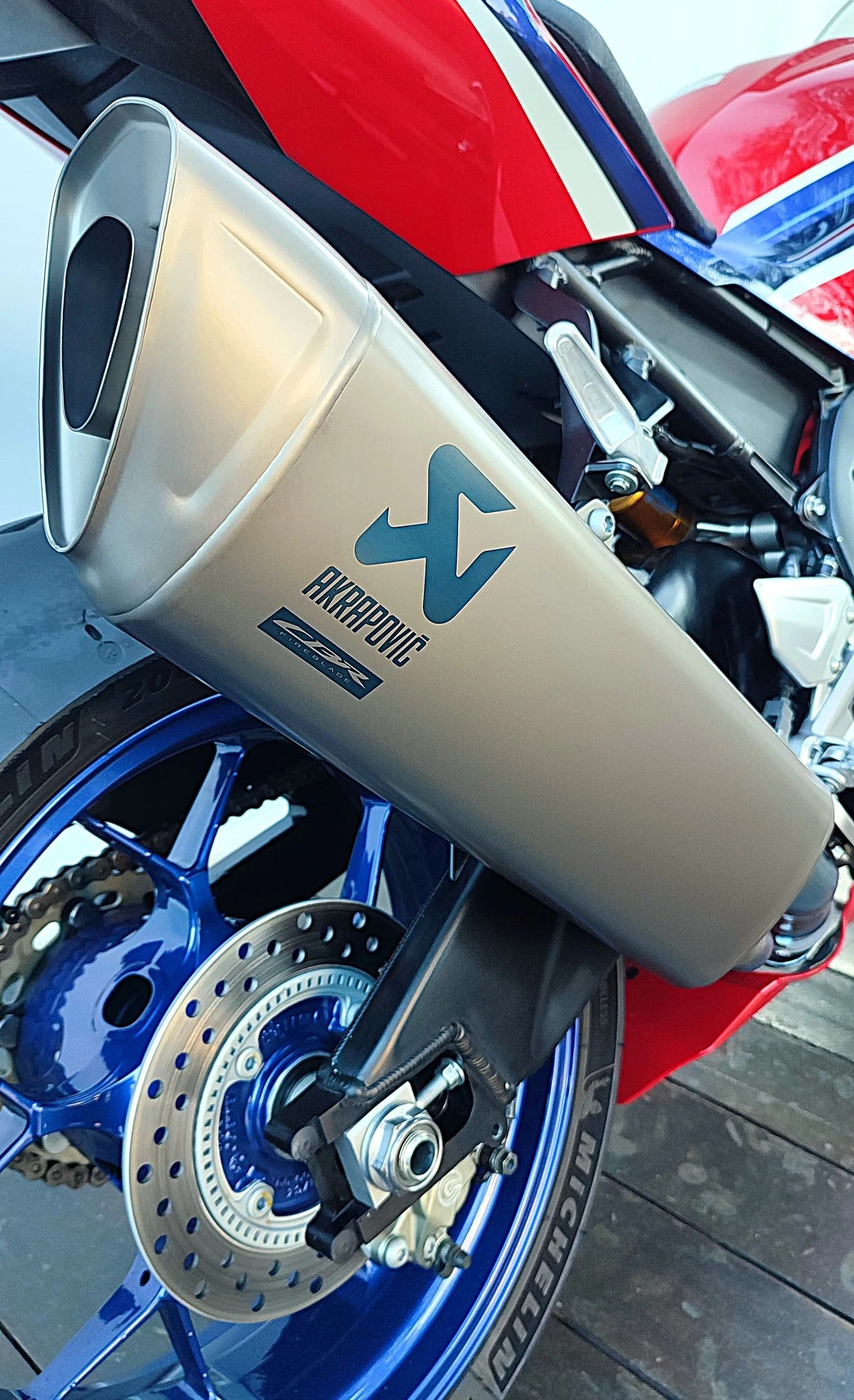 HONDA CBR 1000RR FIREBLADE