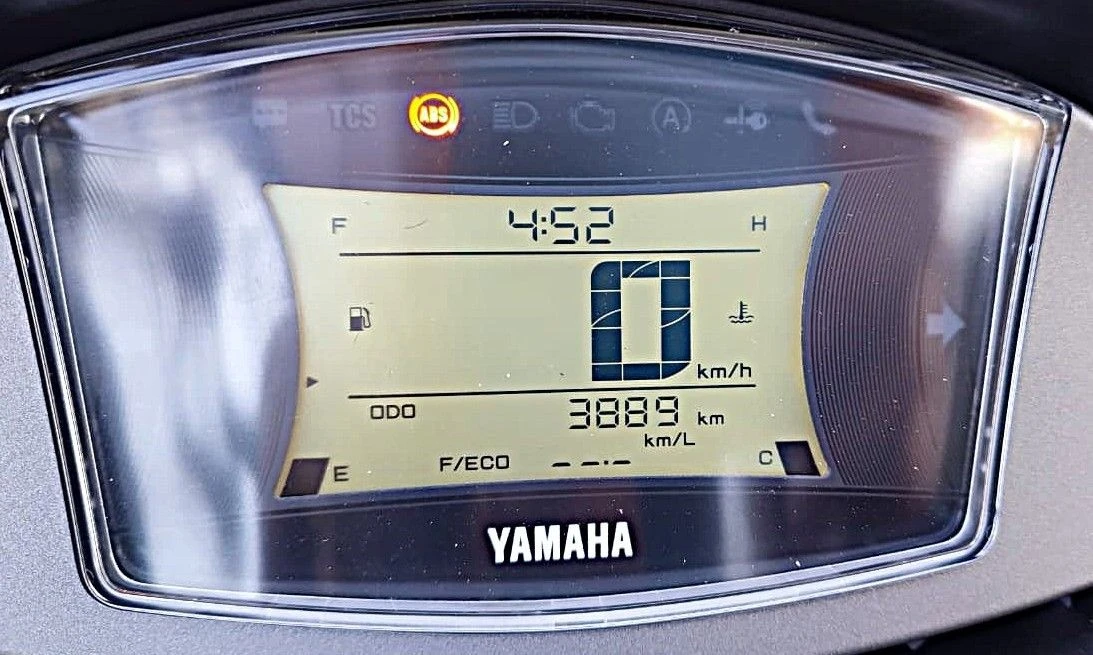 YAMAHA NMAX CONNECTED 160 ABS
