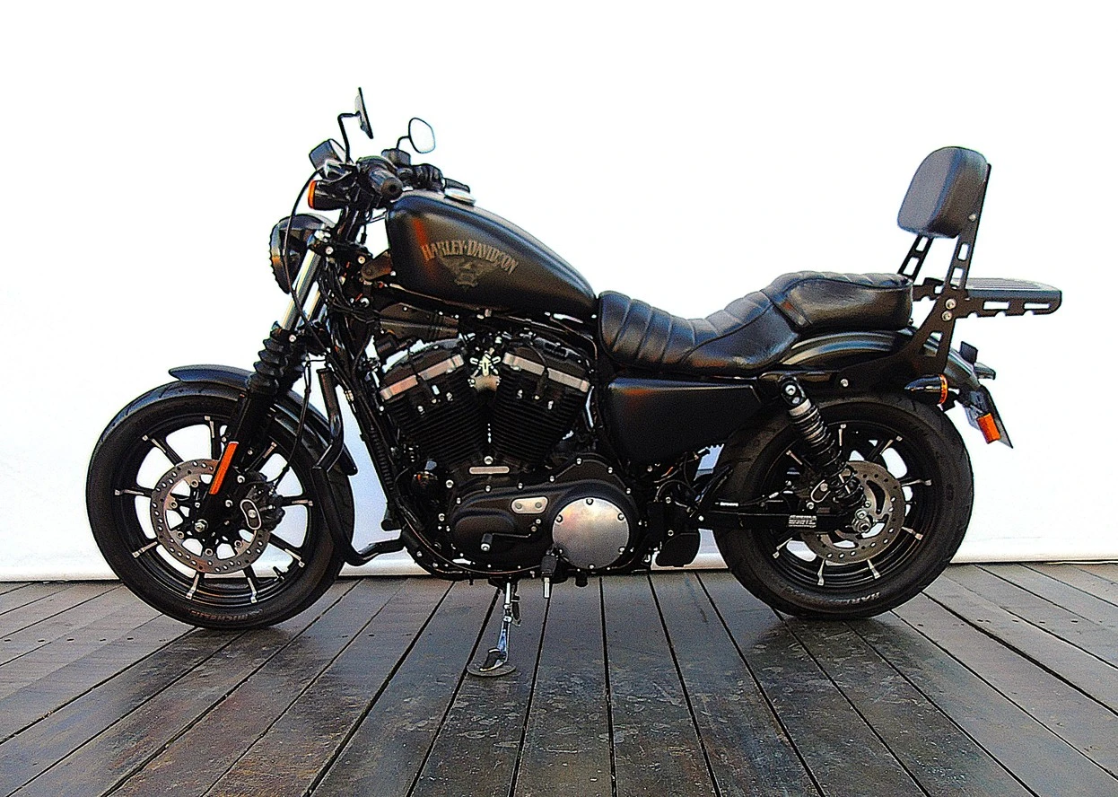 HARLEY-DAVIDSON SPORTSTER XL 883 N IRON