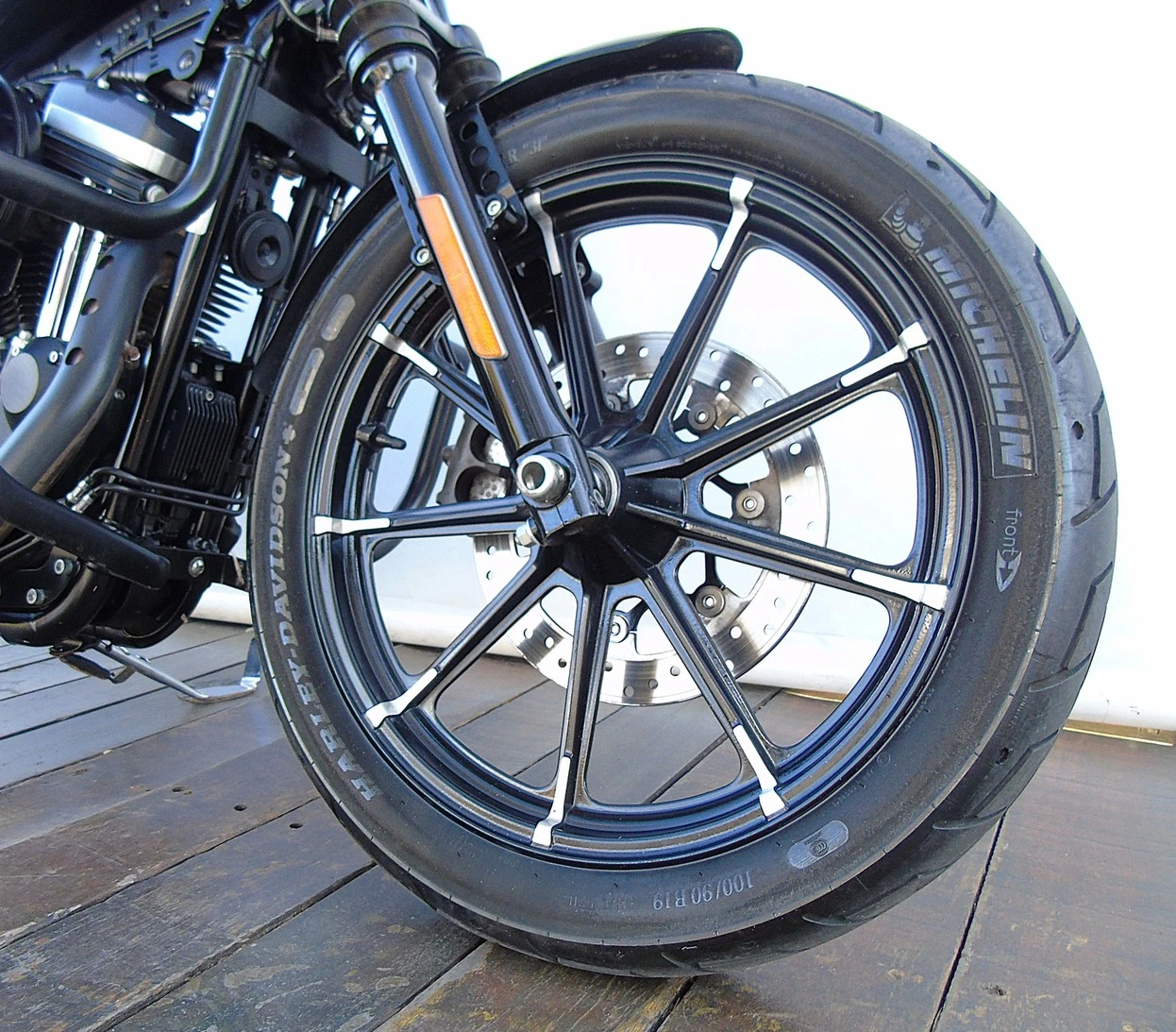 HARLEY-DAVIDSON SPORTSTER XL 883 N IRON