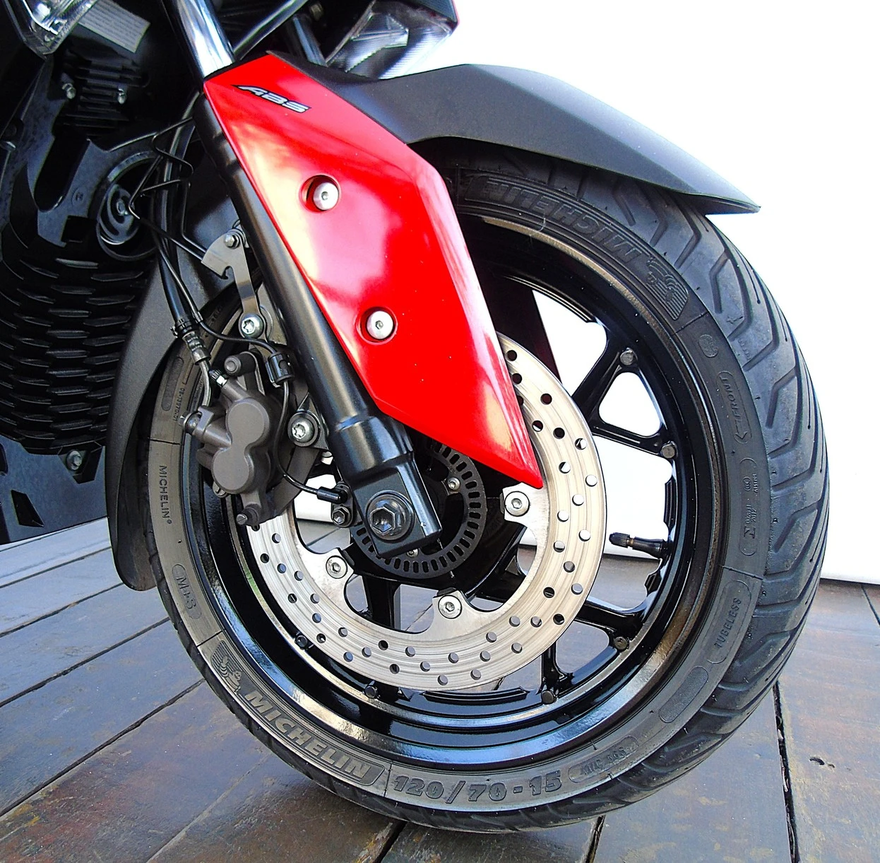 YAMAHA XMAX ABS