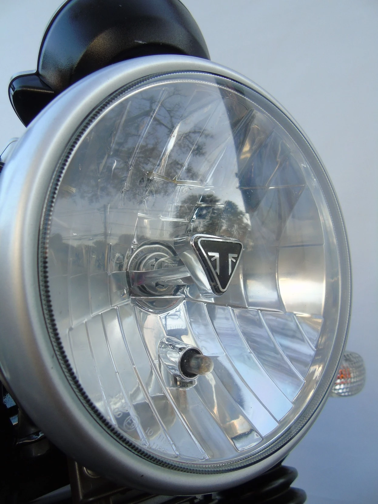 TRIUMPH STREET TWIN