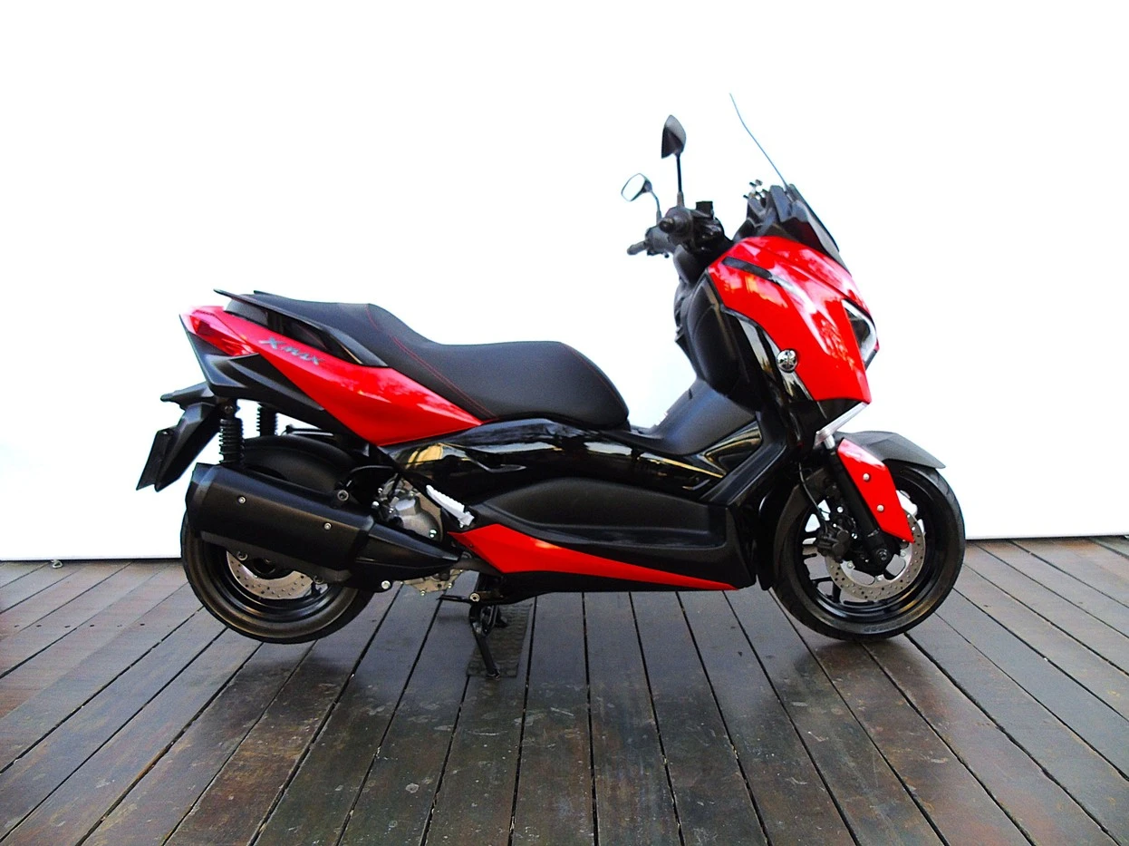 YAMAHA XMAX ABS