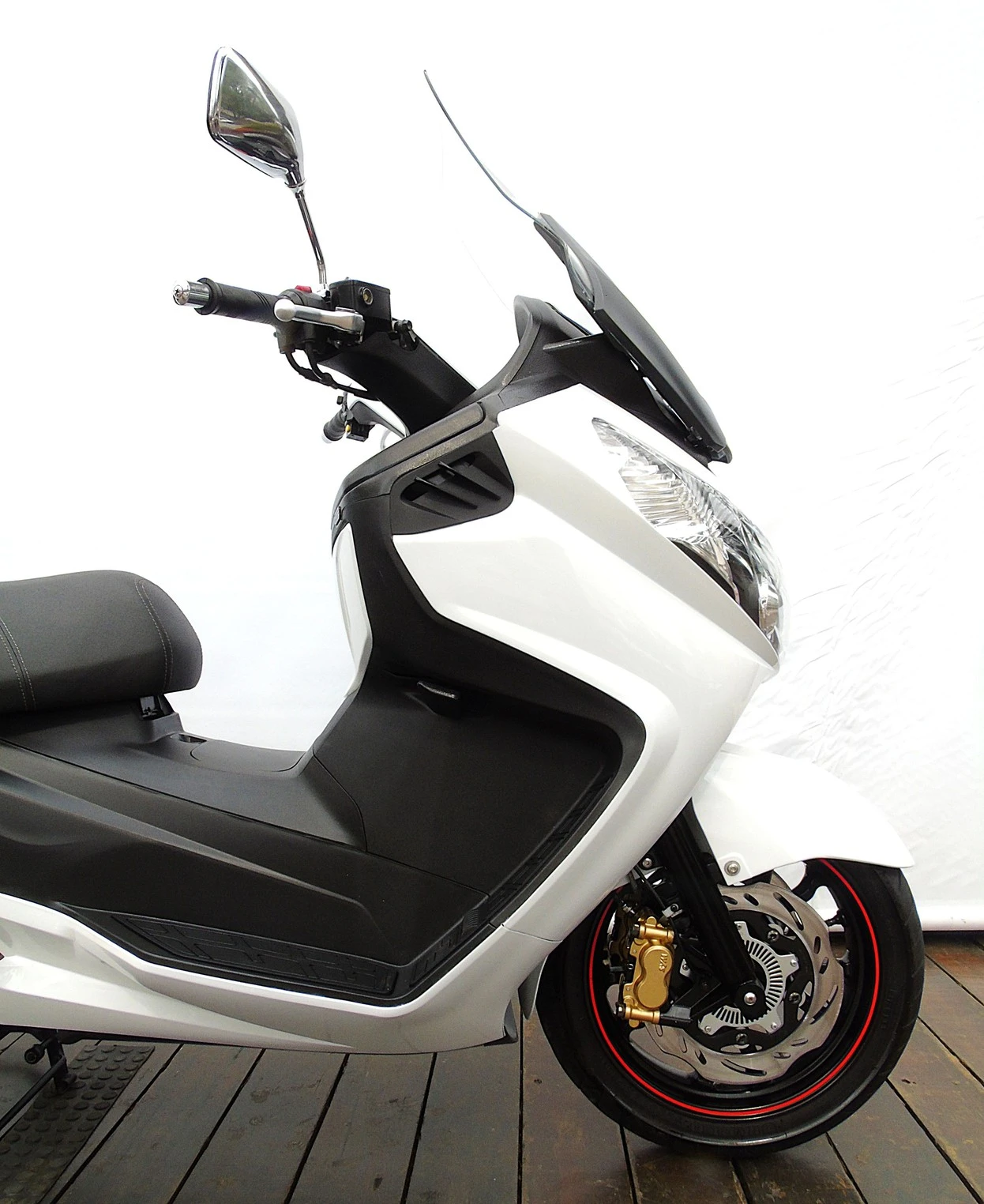 DAFRA MAXSYM 400i
