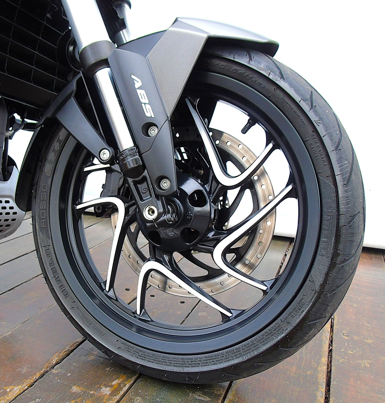 BAJAJ DOMINAR 400