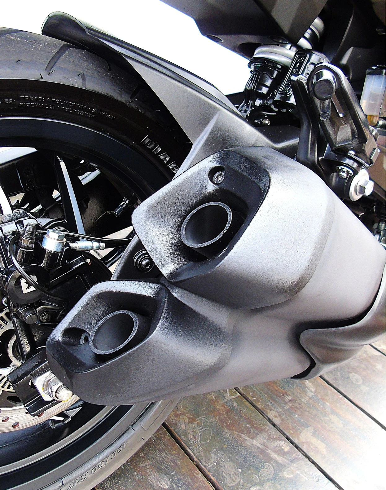 BAJAJ DOMINAR 400