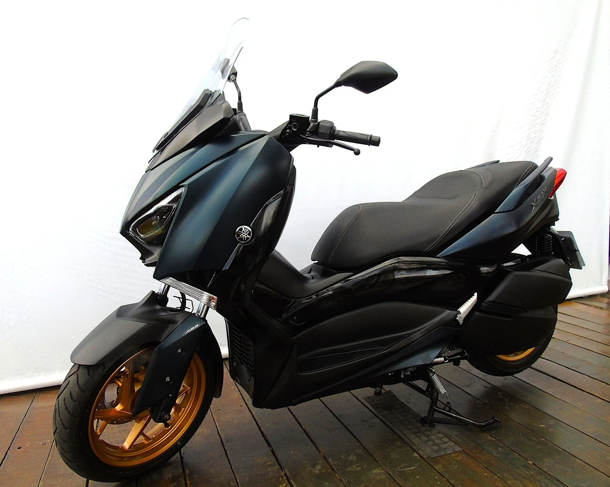 YAMAHA XMAX ABS