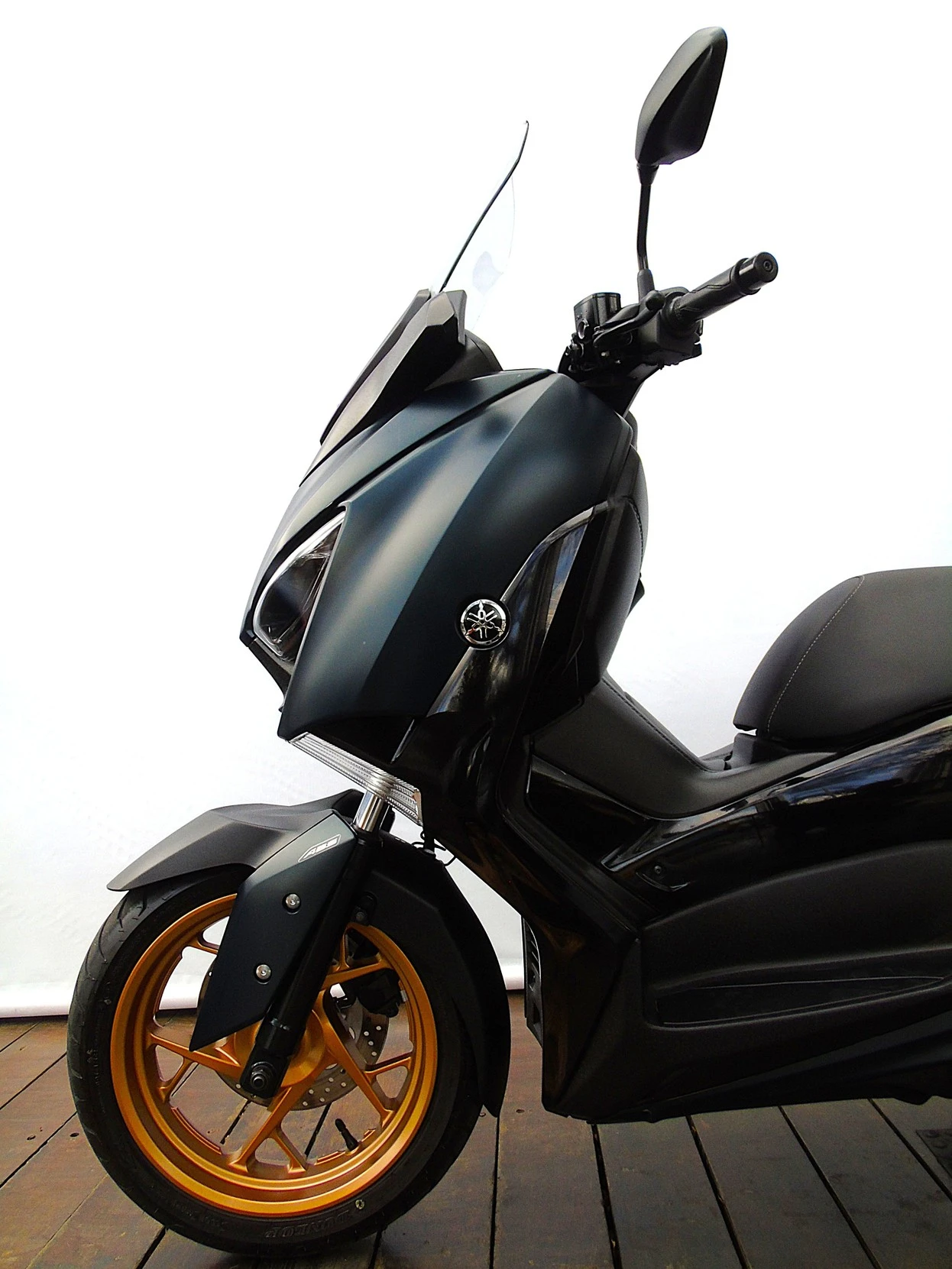 YAMAHA XMAX ABS