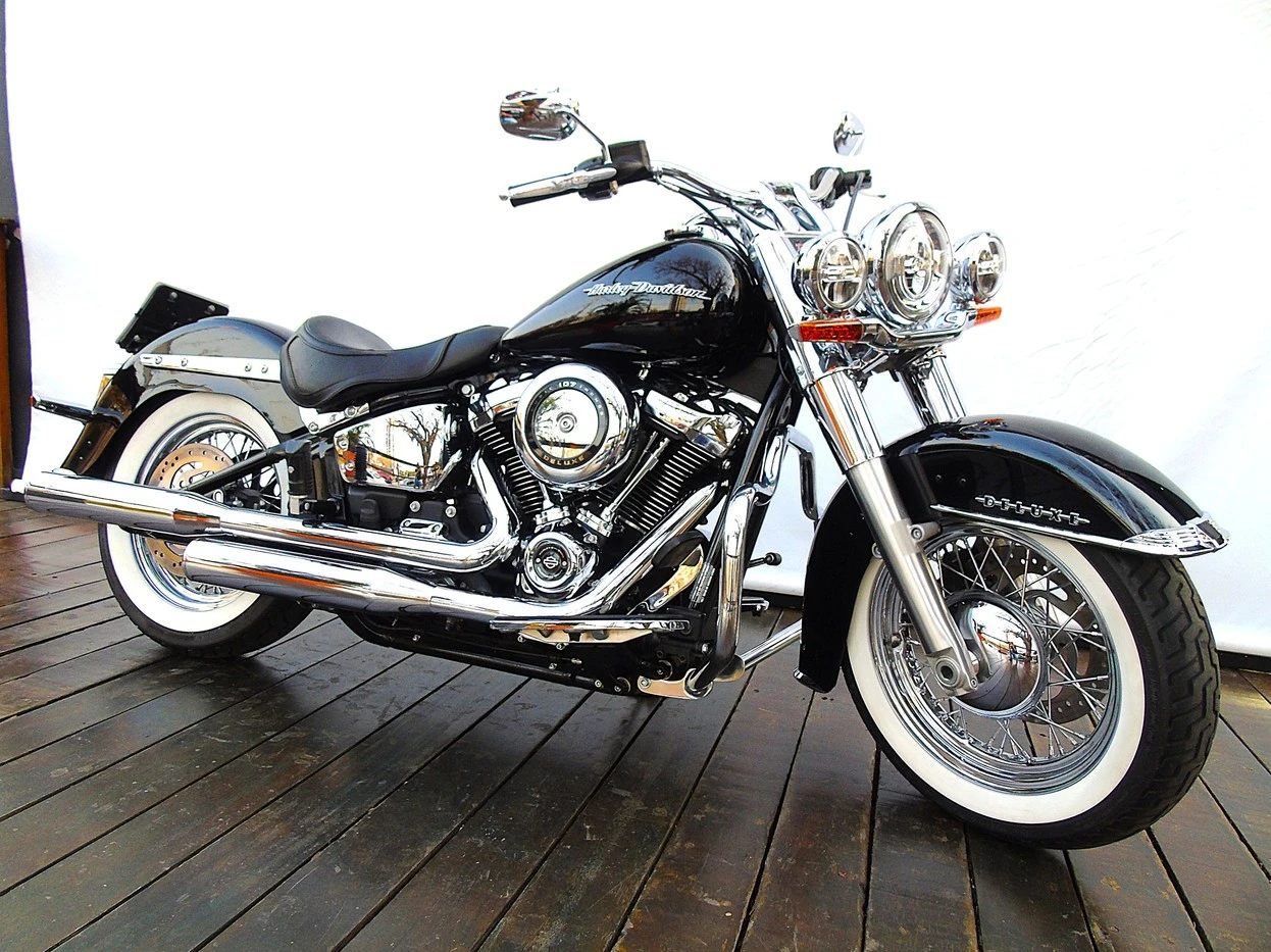 HARLEY-DAVIDSON SOFTAIL DELUXE