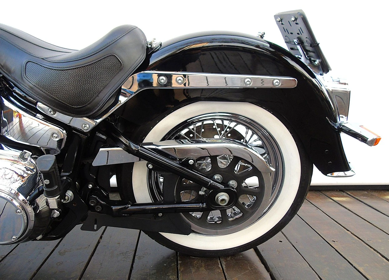 HARLEY-DAVIDSON SOFTAIL DELUXE
