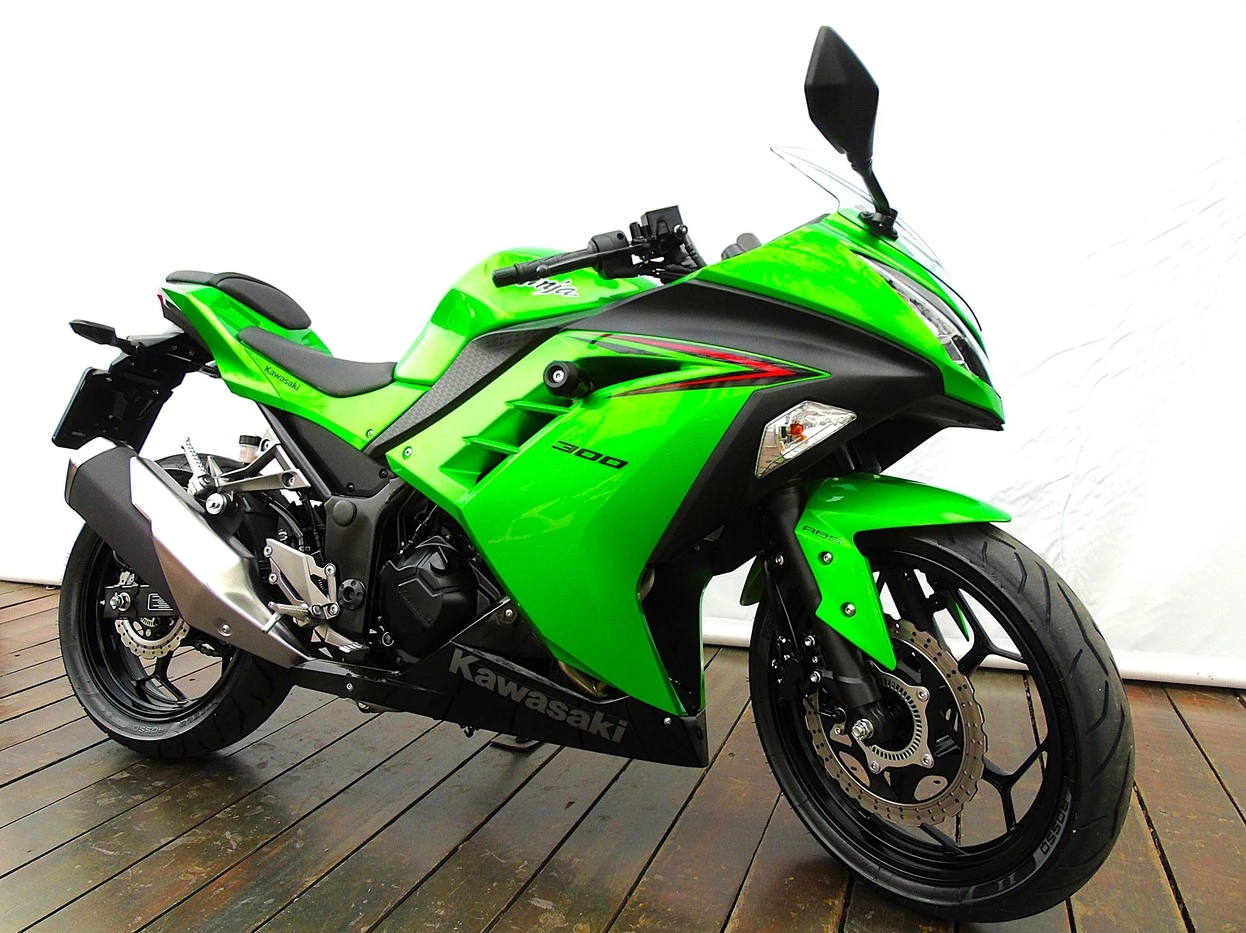 KAWASAKI NINJA 300