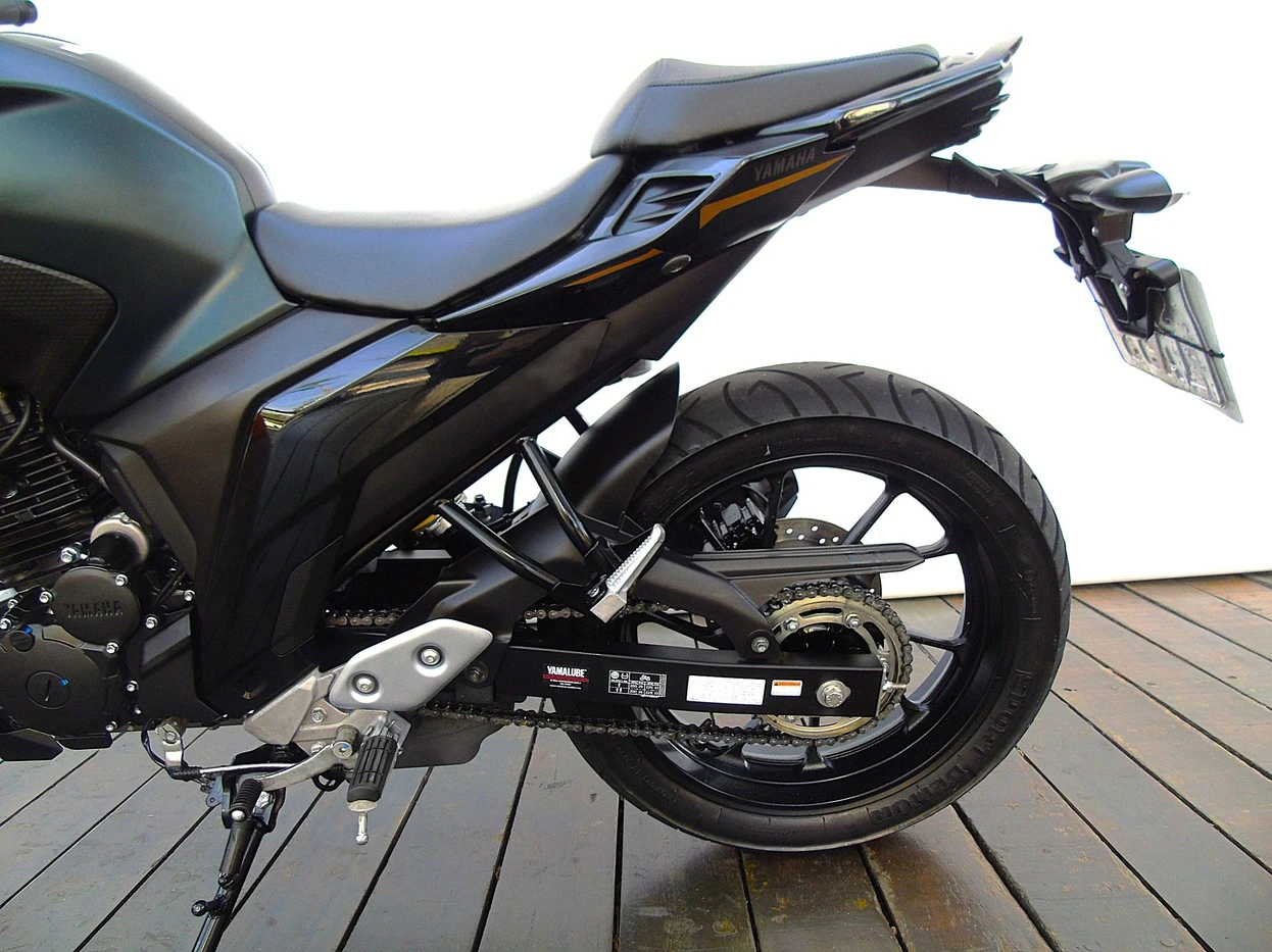 YAMAHA FZ25 FAZER ABS
