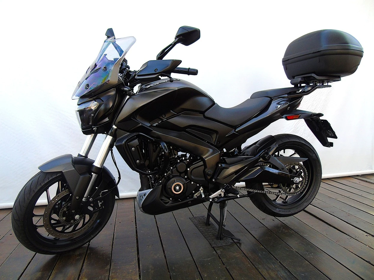 BAJAJ DOMINAR 400
