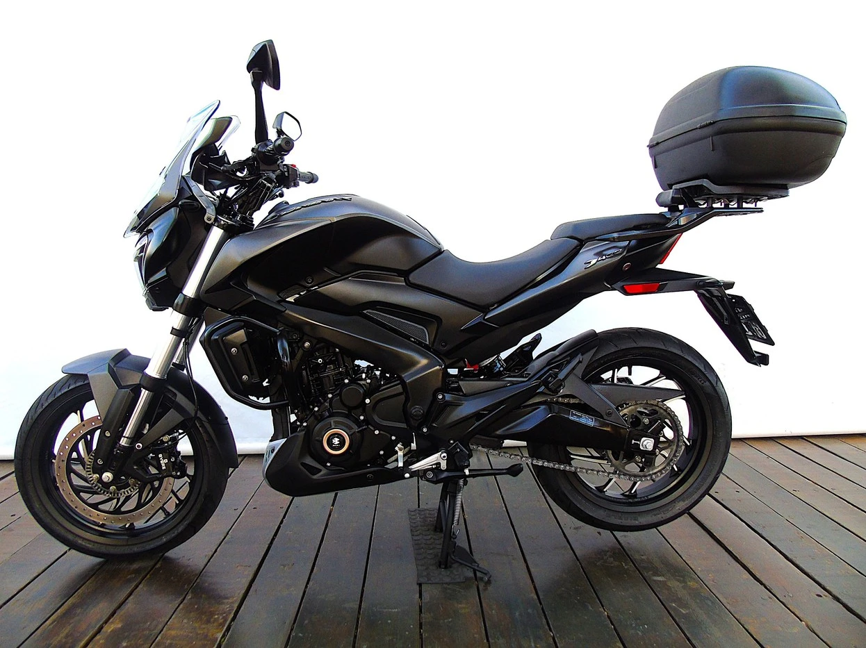 BAJAJ DOMINAR 400