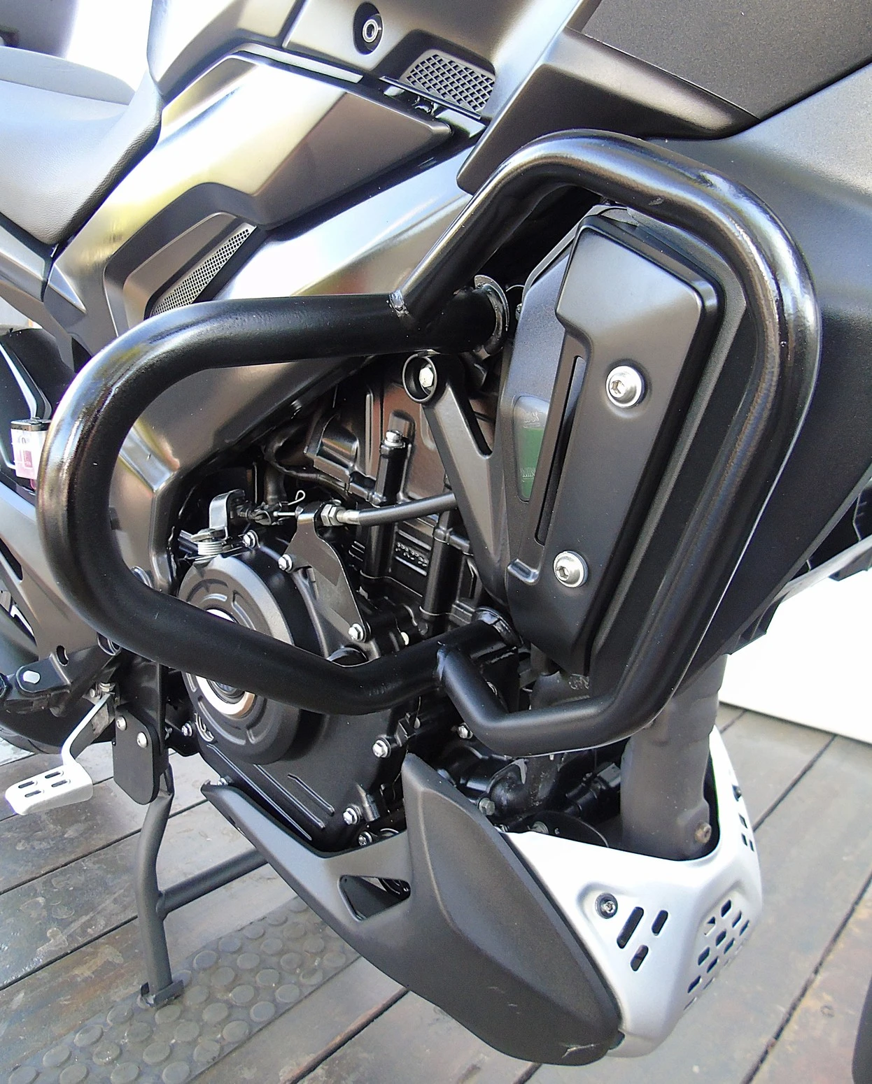 BAJAJ DOMINAR 400