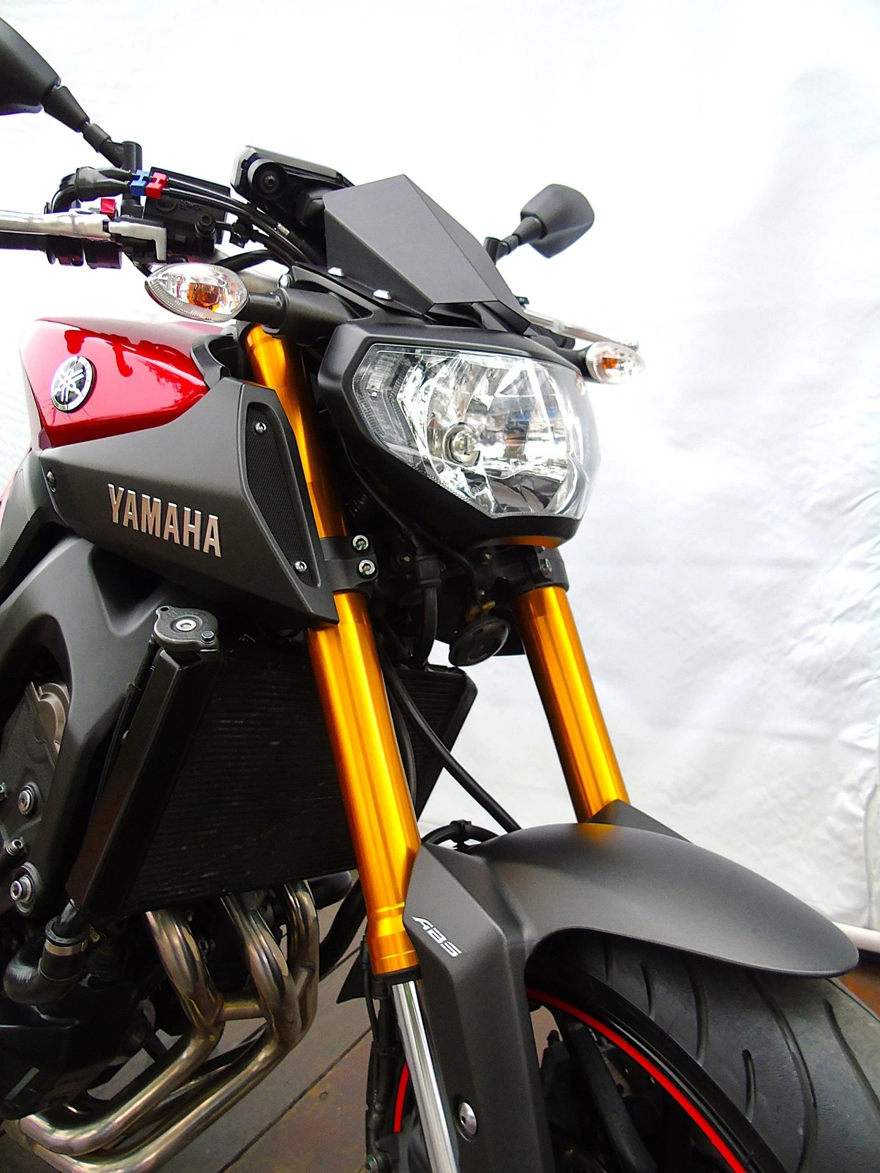 YAMAHA MT-09
