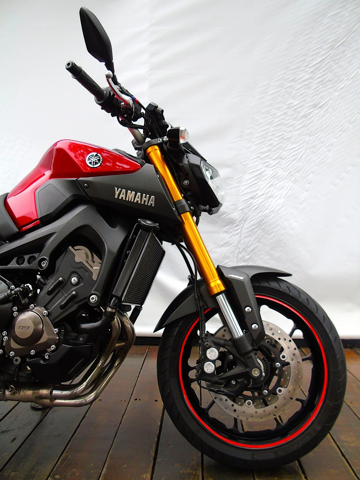 YAMAHA MT-09