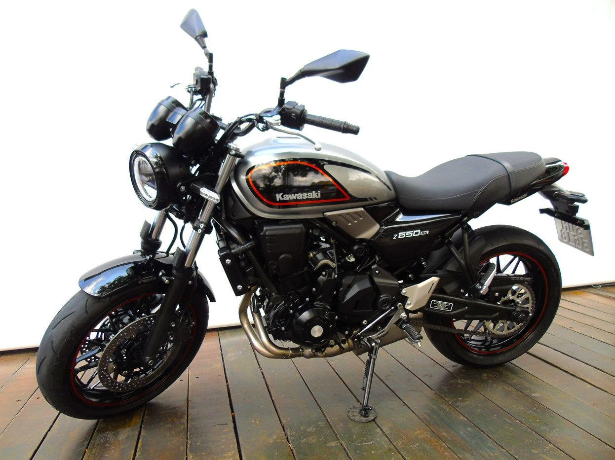 KAWASAKI Z650 ABS RS