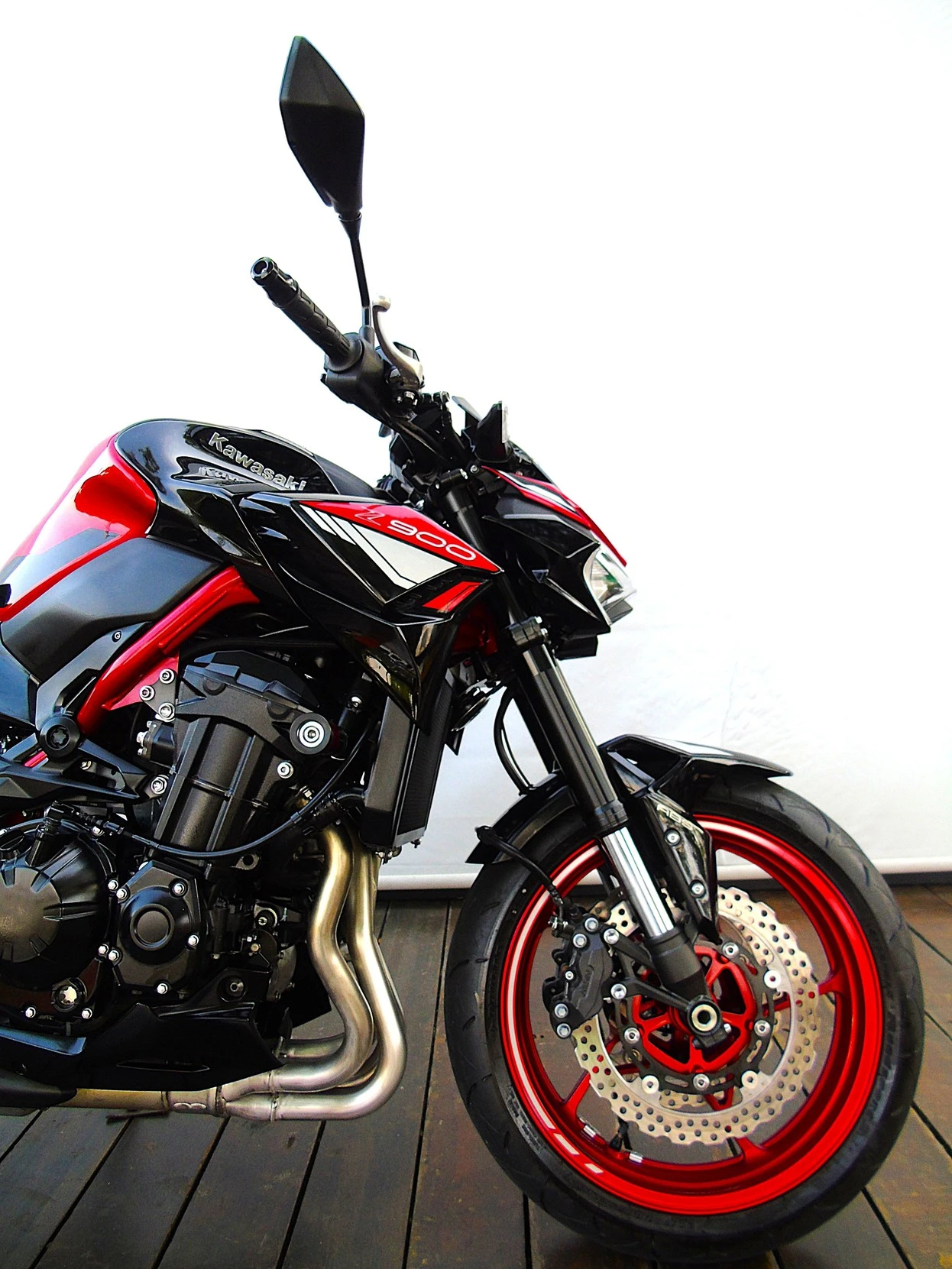 KAWASAKI Z900