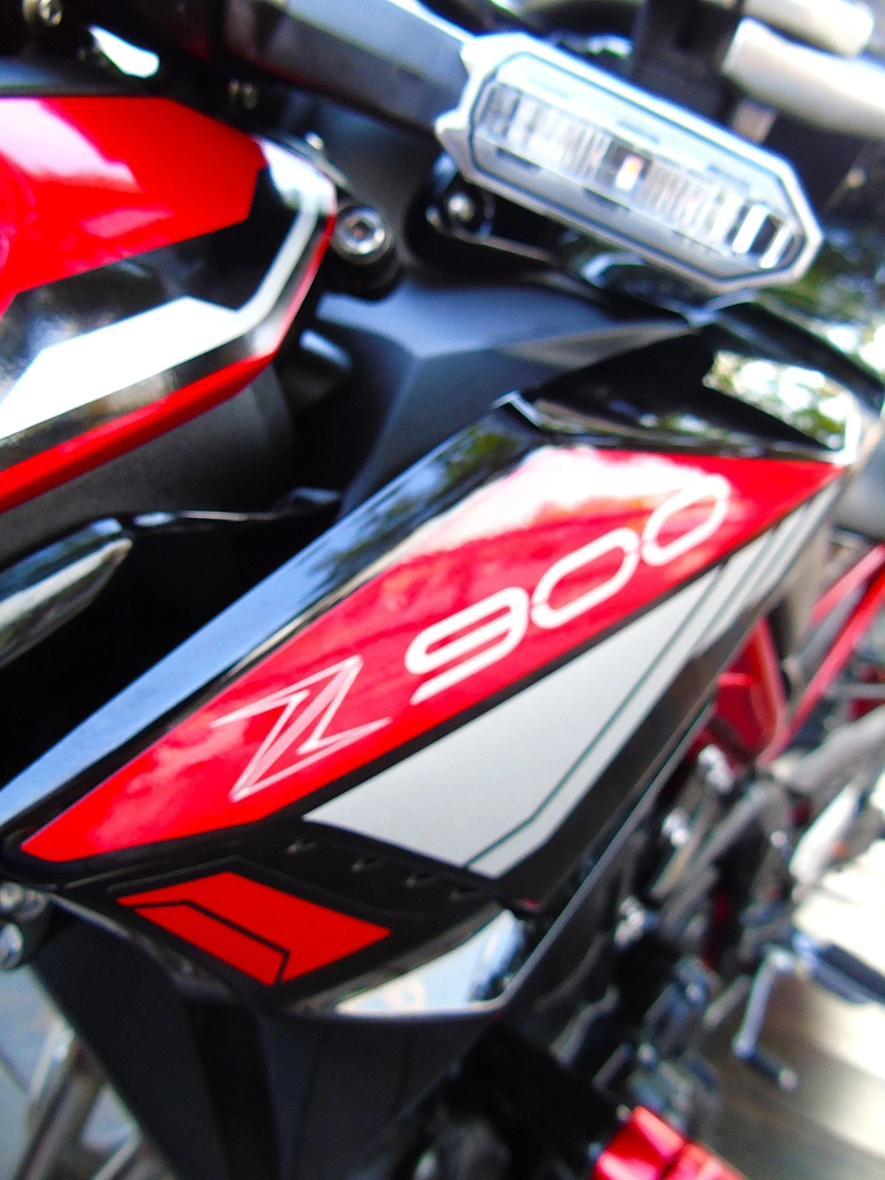 KAWASAKI Z900