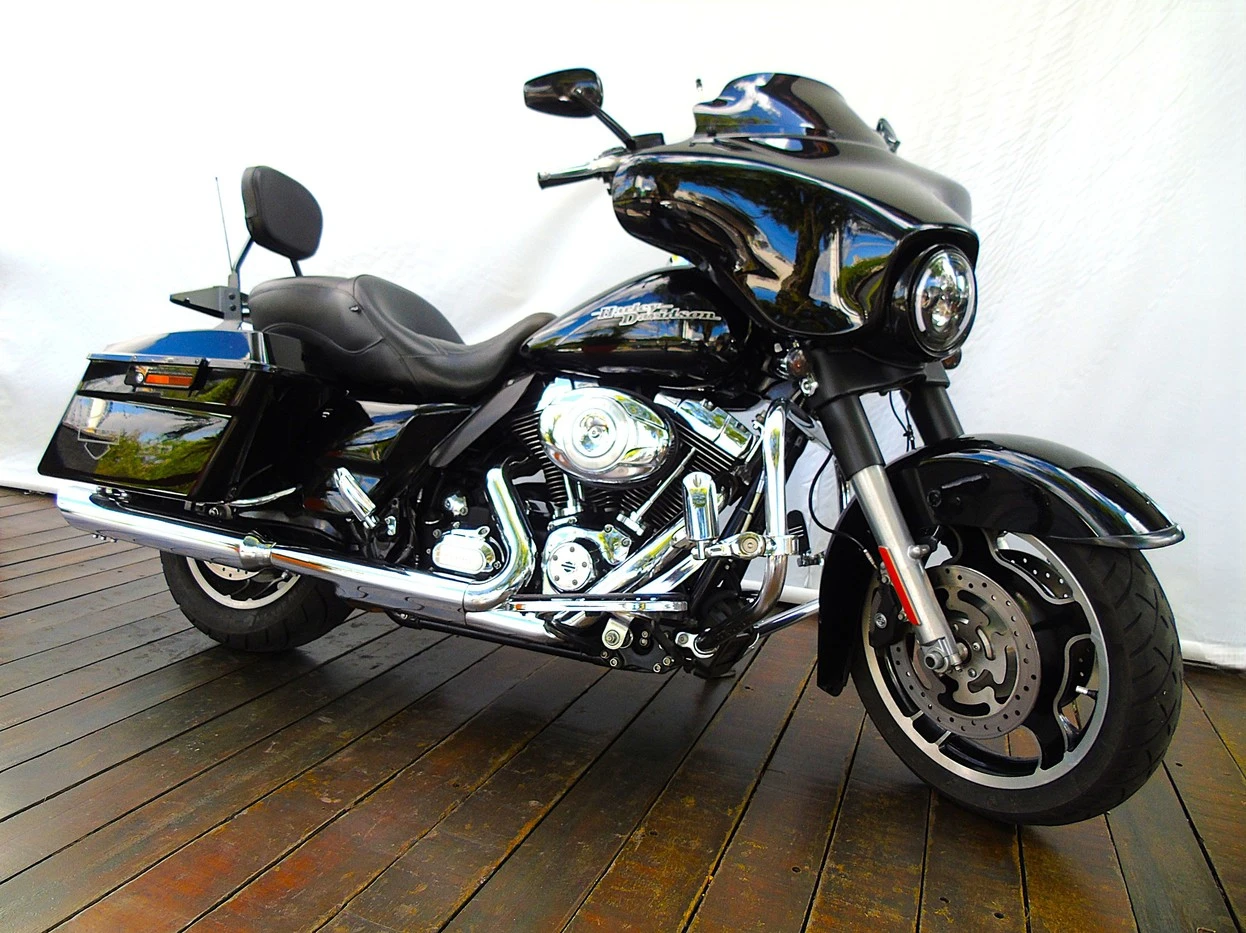 HARLEY-DAVIDSON STREET GLIDE