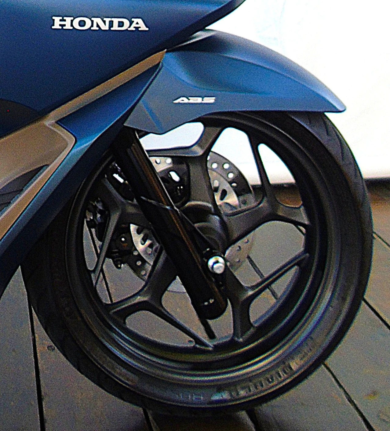 HONDA PCX DLX