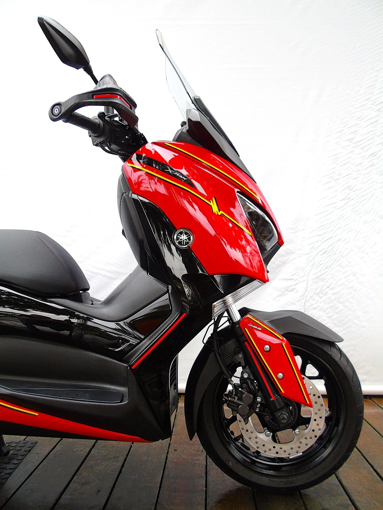 YAMAHA XMAX ABS