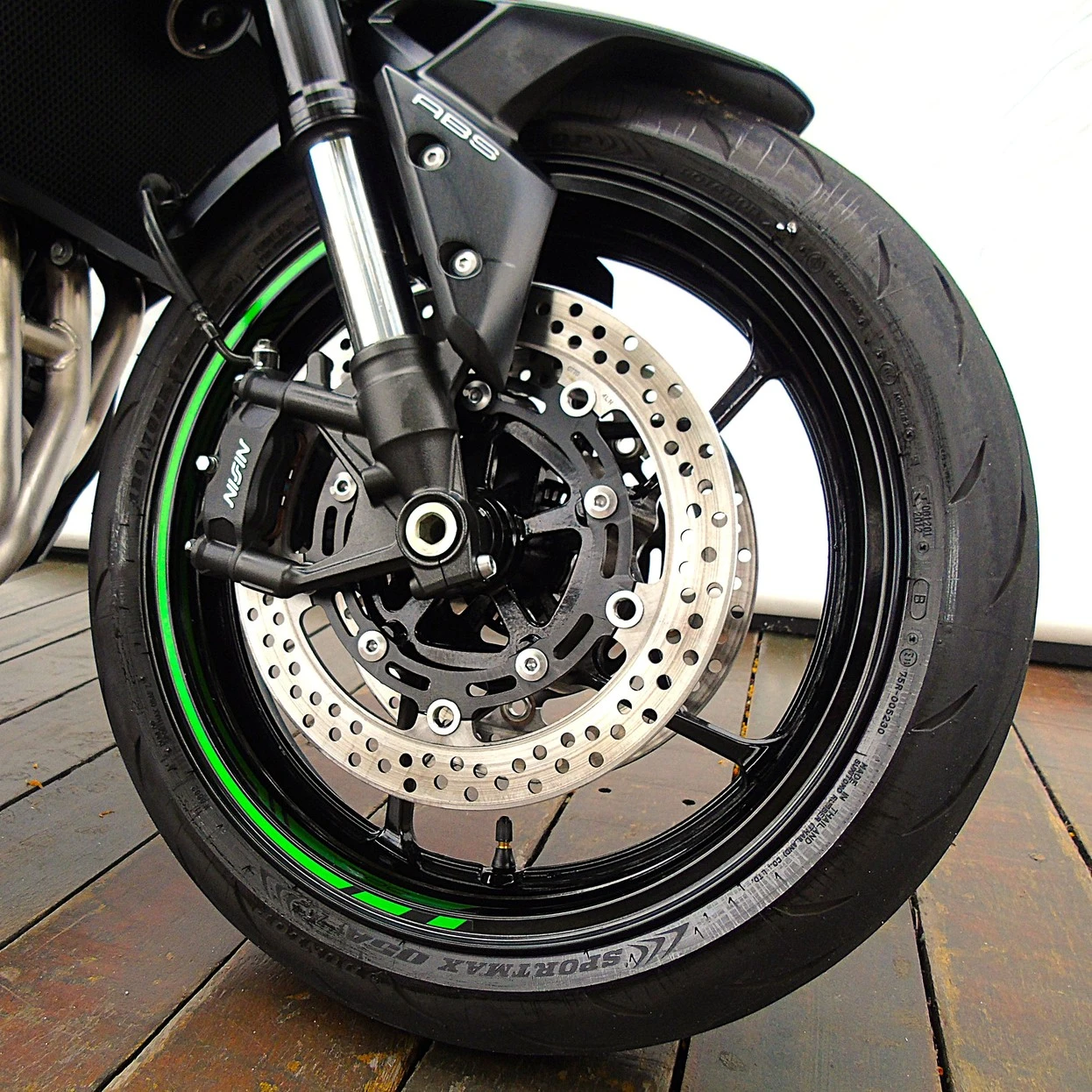 KAWASAKI Z900