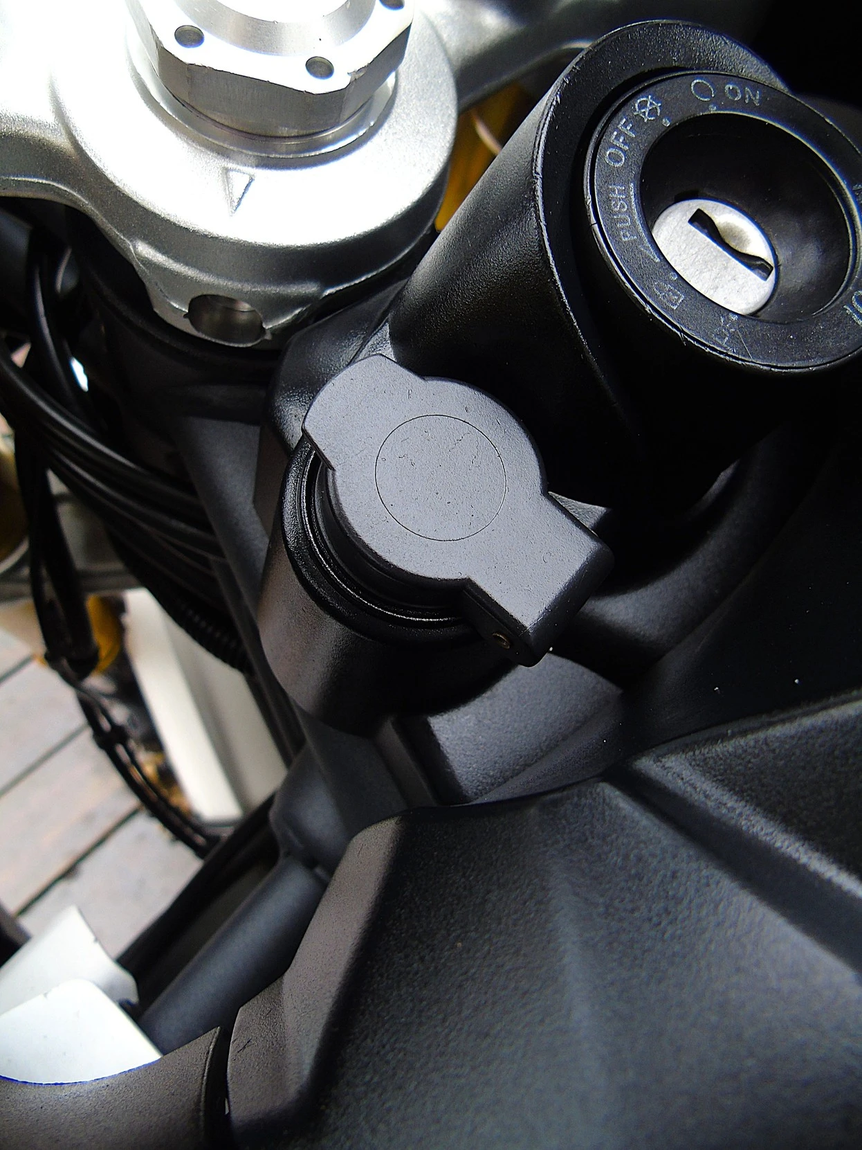 TRIUMPH TIGER 800 ABS