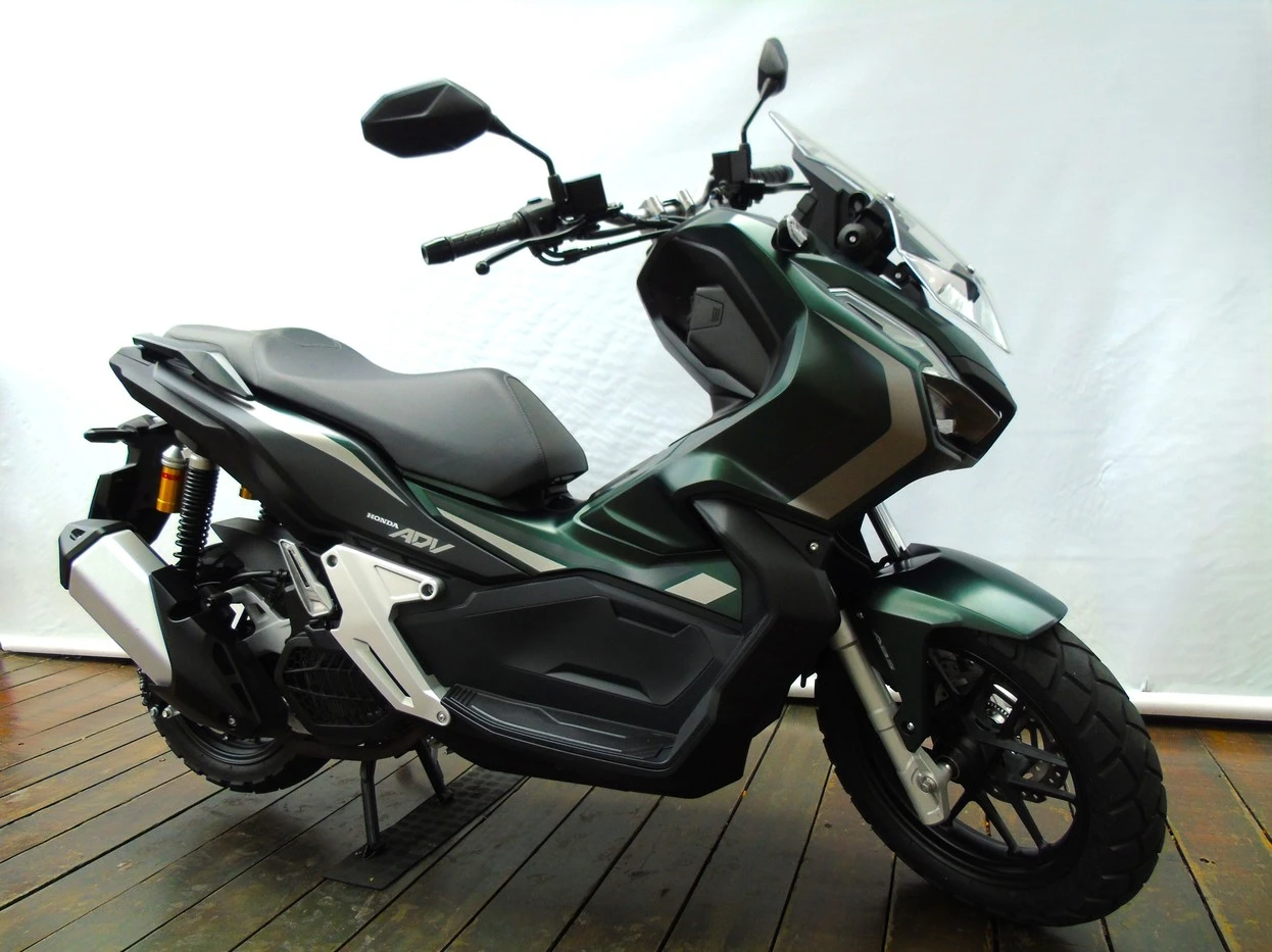 HONDA ADV