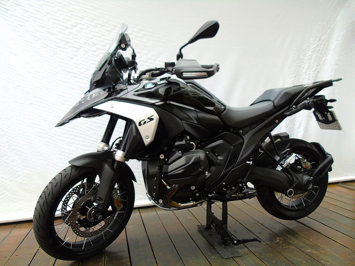 BMW R 1300 GS TRIPLE BLACK